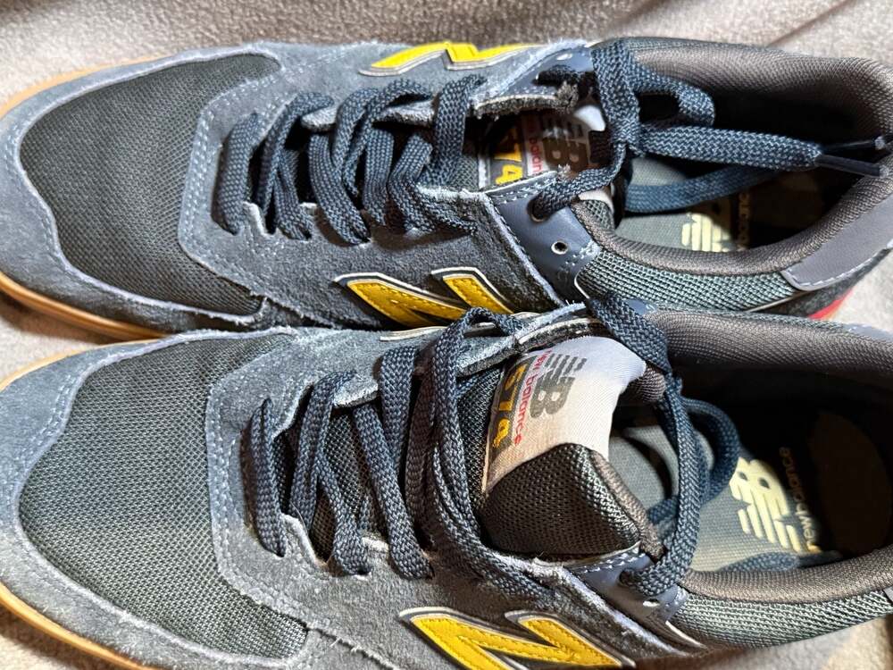 New Balance All Coasts 574 Navy Gum Skate Shoes AM574 Mens 8 - Picture 2 of 6